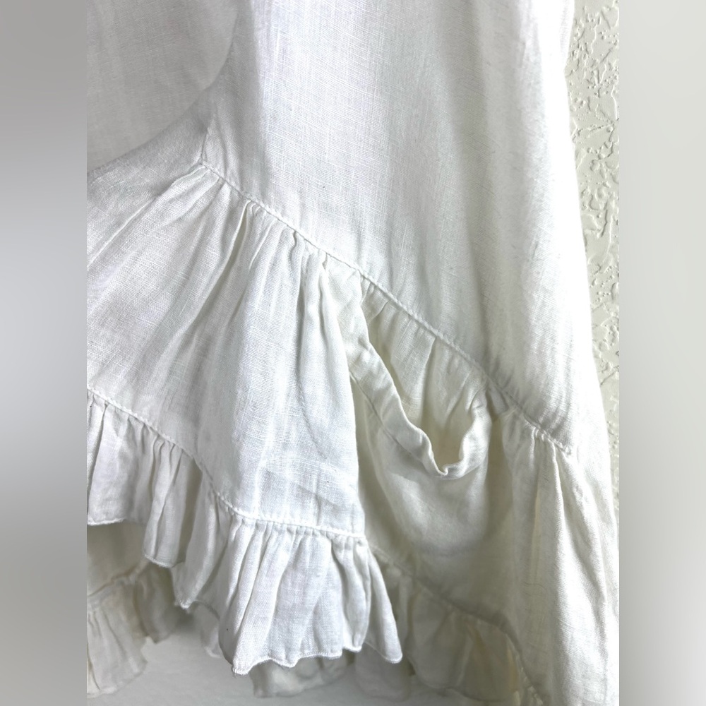 Heart's Desire by Mary Grace Zelda Top Cap Sleeve in Linen - Picture 4 of 10